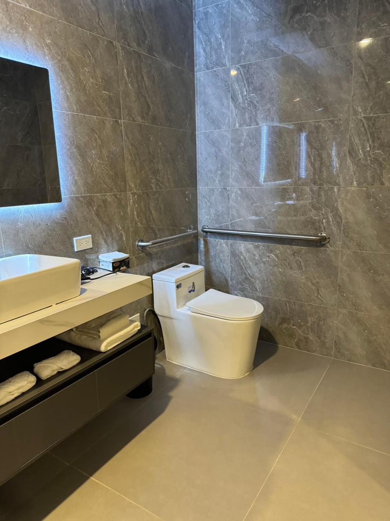 Water Bay Hotel Saipan Garapan Luaran gambar